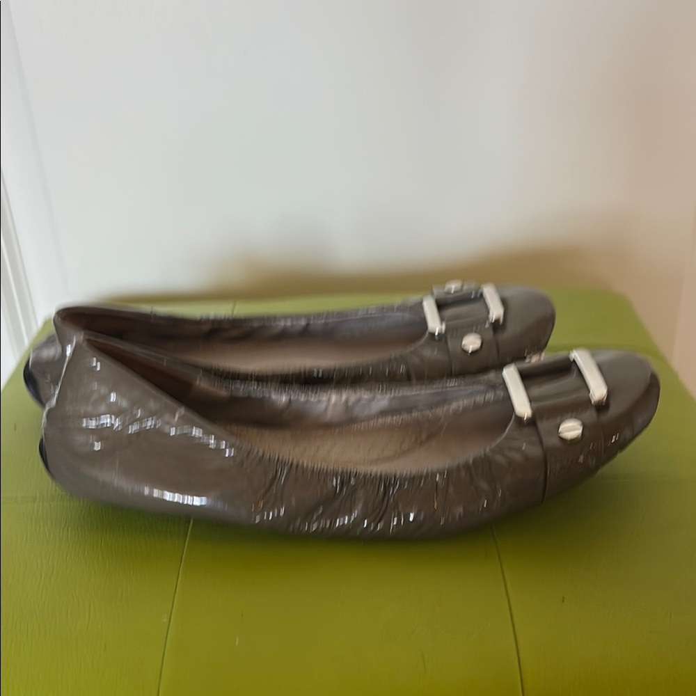 Me Too Women's Gray Ballet Flats - Picture 2 of 8